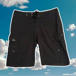🌊 Quicksilver Board Shorts Size 32